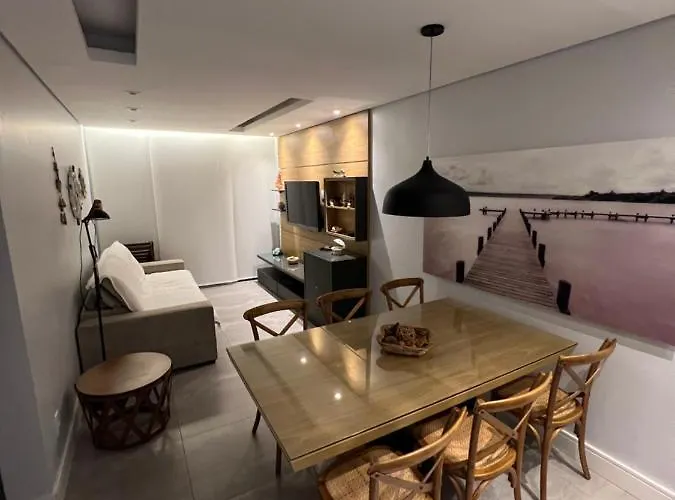 Apartamento Impecável Completo próximo à praia com Barco Opcional Guarujá